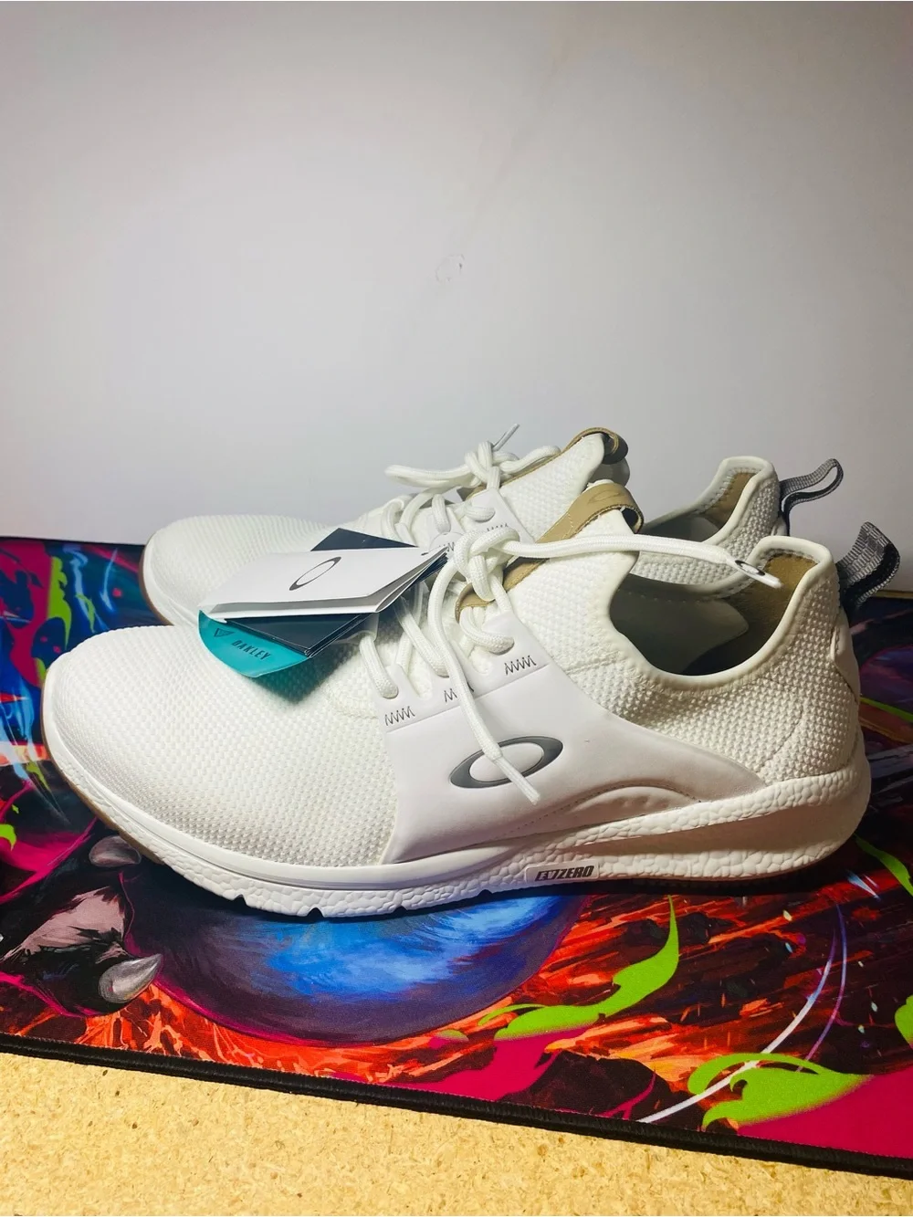 Oakley breathable knit